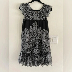 Susan. By Emma Cook Silk Black White Paisley Boho Butterfly Ruffle Hem Womens S